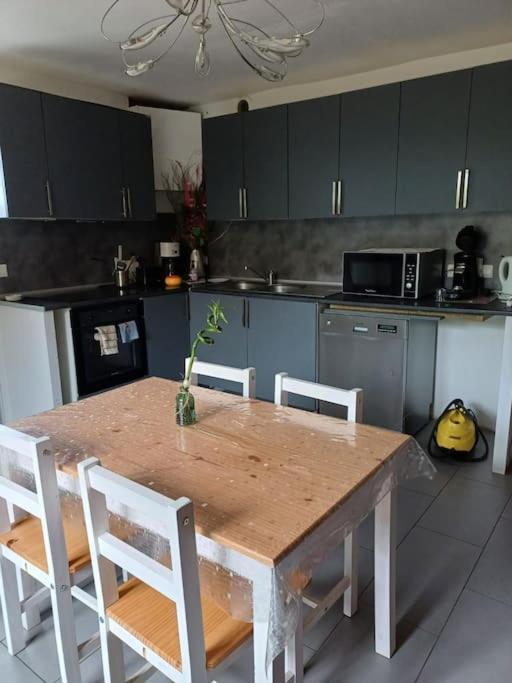 Apartamento Le 7 Servian Exterior foto
